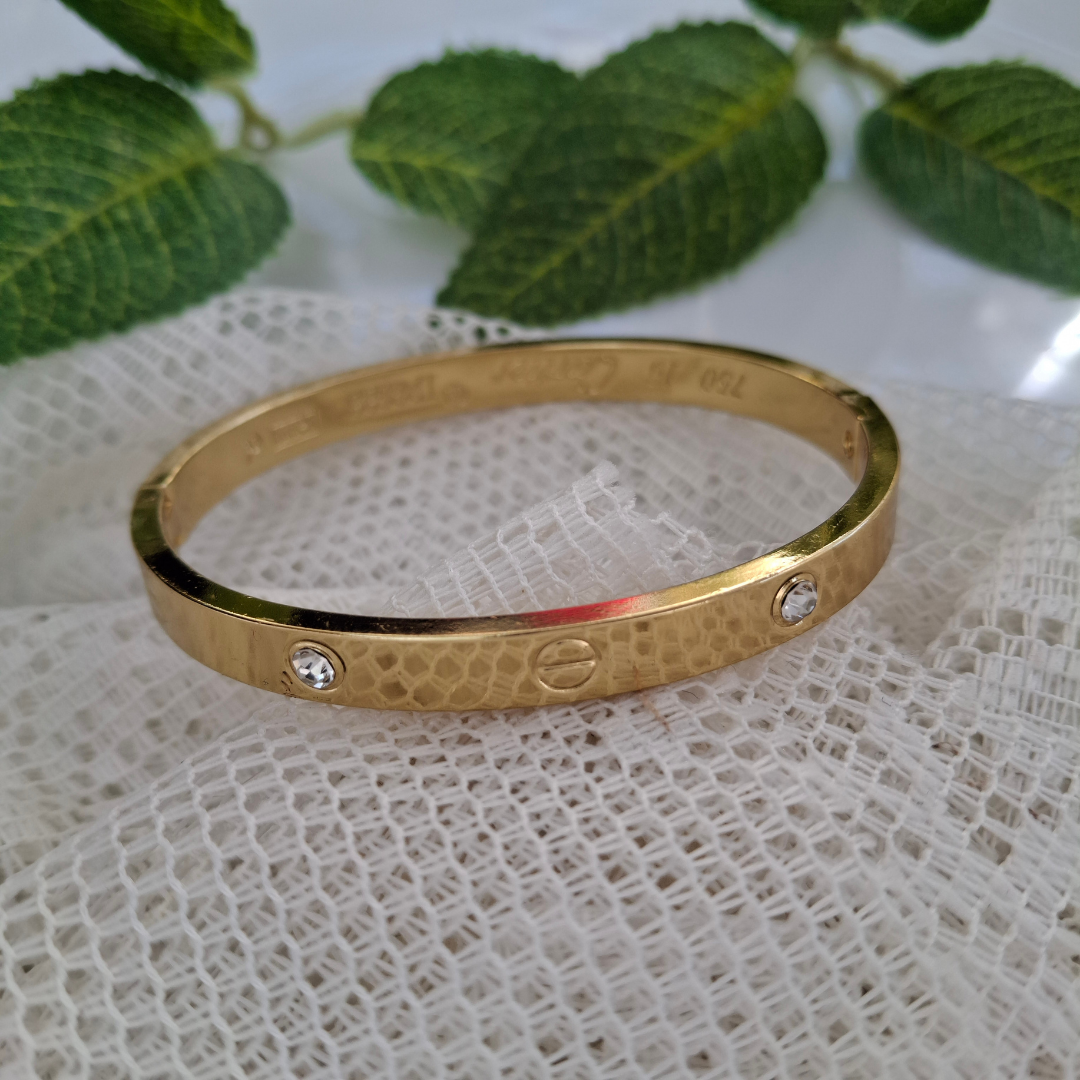 Love Bangle