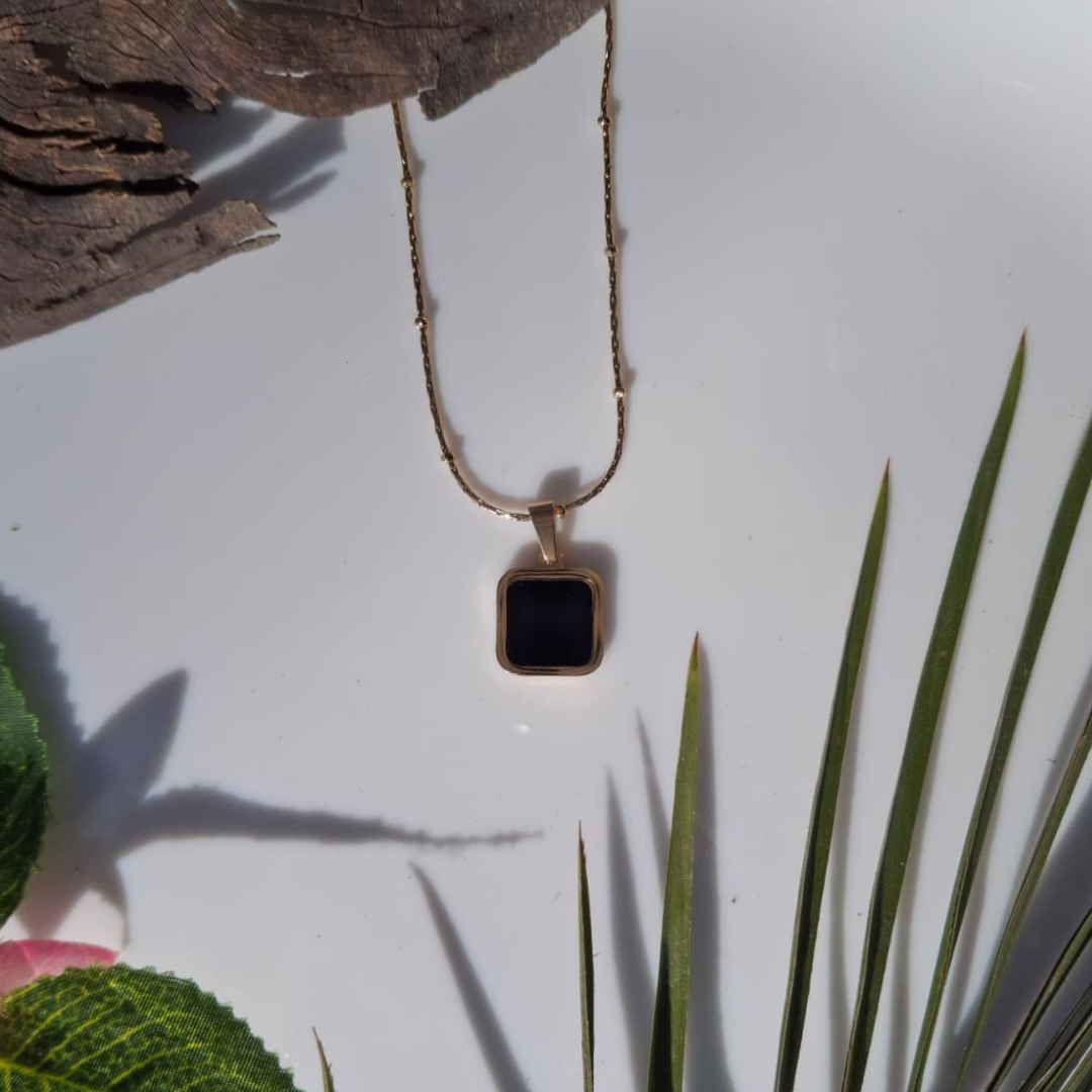 Noir Square Pendant Chain