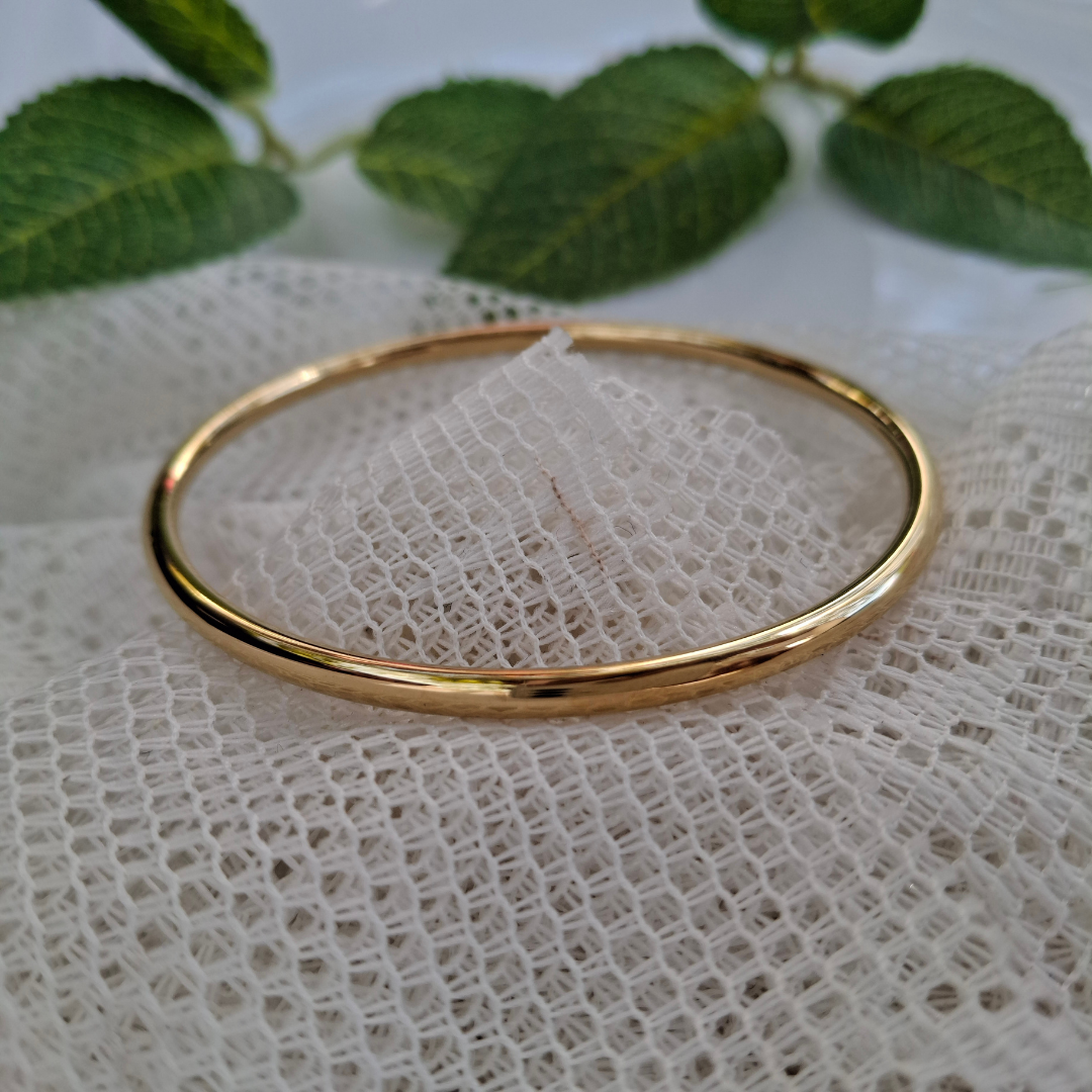 Classic Gold Minimal Bangle Bracelet