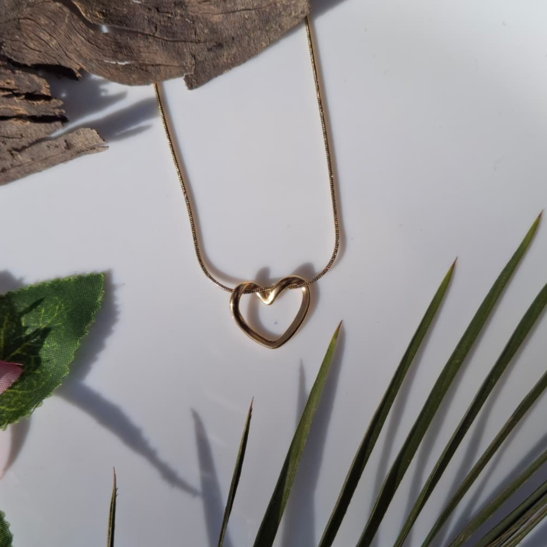 Heart Knot Pendant Necklace