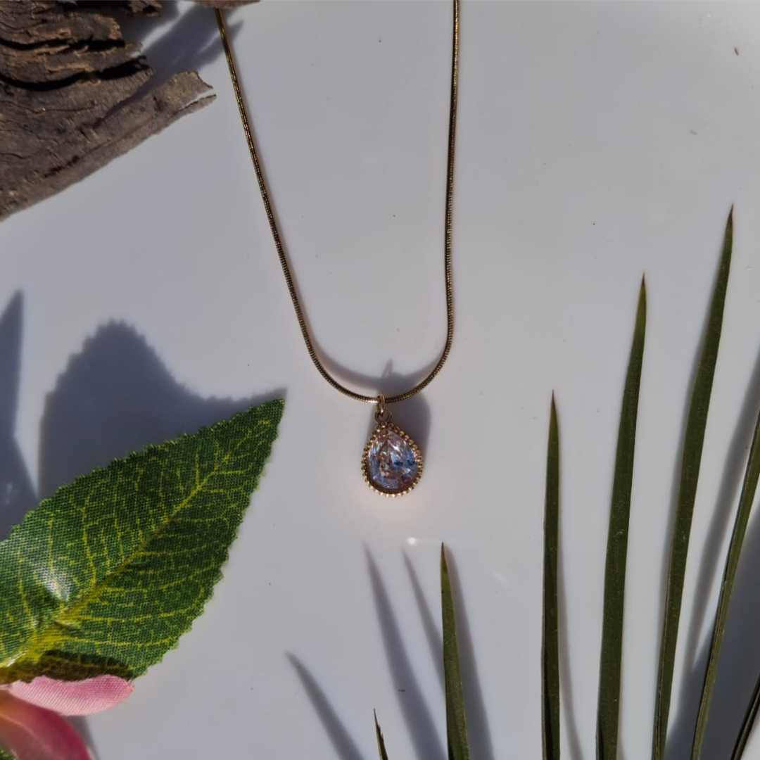 Teardrop Elegance Pendant Necklace